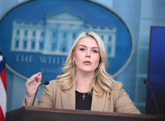 “Mar-a-Laqo üzü” fenomeni: Tramp siyasəti Vaşinqtonda gözəllik meyarlarını necə formalaşdırır?