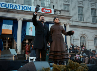 “Mar-a-Laqo üzü” fenomeni: Tramp siyasəti Vaşinqtonda gözəllik meyarlarını necə formalaşdırır?