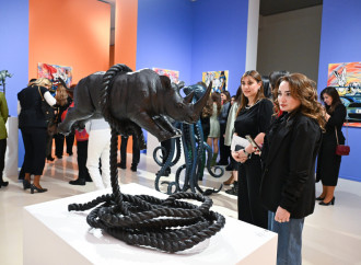 Heydər Əliyev Mərkəzində “Vəhşi təbiətin super qəhrəmanları” sərgisi açılıb