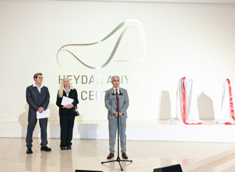 Heydər Əliyev Mərkəzində “Vəhşi təbiətin super qəhrəmanları” sərgisi açılıb