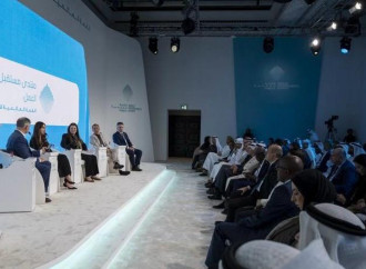 Emin Əmrullayev BƏƏ-də Dünya Hökumət Sammitində iştirak edib