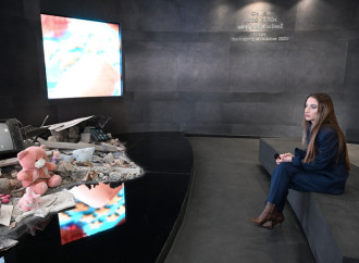 Heydər Əliyev Fondunun vitse-prezidenti Leyla Əliyeva və Alena Əliyeva Gəncə Memorial Kompleksini və Milli Qəhrəman Natiq Qasımovun ailəsini ziyarət ediblər