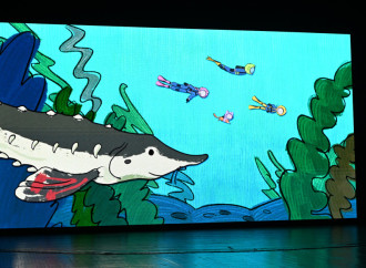 Heydər Əliyev Fondunun vitse-prezidenti Leyla Əliyeva və Alena Əliyeva Gəncə Dövlət Dram Teatrında “İsi və Piti” animasiya serialının premyerasında olublar