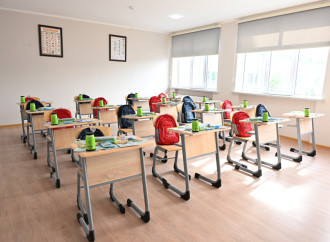 Heydər Əliyev Fondunun vitse-prezidenti Leyla Əliyeva və Alena Əliyeva Gəncədə STEAM mərkəzində və 37 nömrəli tam orta məktəbdə olublar