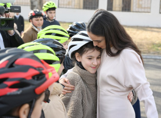 Heydər Əliyev Fondunun vitse-prezidenti Leyla Əliyeva və Alena Əliyeva Gəncədə STEAM mərkəzində və 37 nömrəli tam orta məktəbdə olublar