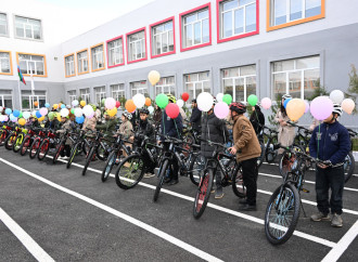 Heydər Əliyev Fondunun vitse-prezidenti Leyla Əliyeva və Alena Əliyeva Gəncədə STEAM mərkəzində və 37 nömrəli tam orta məktəbdə olublar