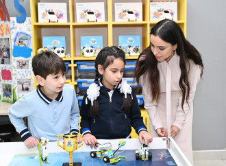 Heydər Əliyev Fondunun vitse-prezidenti Leyla Əliyeva və Alena Əliyeva Gəncədə STEAM mərkəzində və 37 nömrəli tam orta məktəbdə olublar