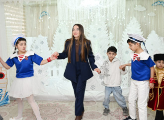 Heydər Əliyev Fondunun vitse-prezidenti Leyla Əliyeva və Alena Əliyeva Gəncədə uşaq evində olublar