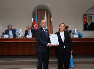 “Bir Elin Manifesti” müsabiqəsinin qalibləri mükafatlandırıldı