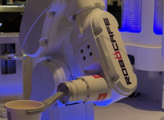 Bakıda texnoloji yenilik: "Crescent Mall"da ilk "RoboCafe" açıldı