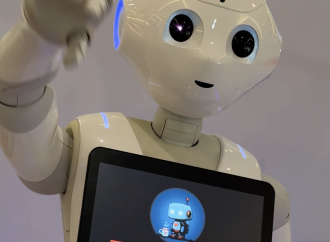 Bakıda texnoloji yenilik: "Crescent Mall"da ilk "RoboCafe" açıldı