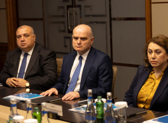 Maliyyə naziri Sahil Babayev İctimai şura üzvləri ilə görüşüb