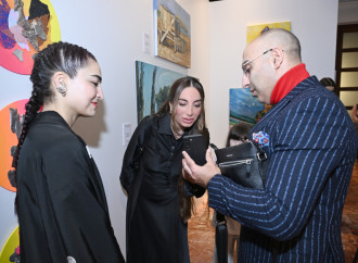 Heydər Əliyev Fondunun vitse-prezidenti Leyla Əliyeva və Bakı Media Mərkəzinin rəhbəri Arzu Əliyeva Tiranada MAMA “Ana təbiət” beynəlxalq incəsənət sərgisinin açılışında iştirak ediblər