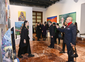 Heydər Əliyev Fondunun vitse-prezidenti Leyla Əliyeva və Bakı Media Mərkəzinin rəhbəri Arzu Əliyeva Tiranada MAMA “Ana təbiət” beynəlxalq incəsənət sərgisinin açılışında iştirak ediblər