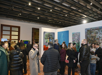 Heydər Əliyev Fondunun vitse-prezidenti Leyla Əliyeva və Bakı Media Mərkəzinin rəhbəri Arzu Əliyeva Tiranada MAMA “Ana təbiət” beynəlxalq incəsənət sərgisinin açılışında iştirak ediblər