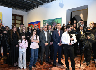 Heydər Əliyev Fondunun vitse-prezidenti Leyla Əliyeva və Bakı Media Mərkəzinin rəhbəri Arzu Əliyeva Tiranada MAMA “Ana təbiət” beynəlxalq incəsənət sərgisinin açılışında iştirak ediblər