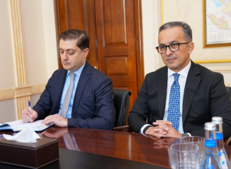 Dövlət Komitəsinin sədri Qazaxıstan səfiri ilə görüşüb