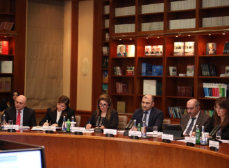 Kollegiya iclasında dövlət borcunun idarə olunması və hüquqi aktların hazırlanması və icrası müzakirə olunub