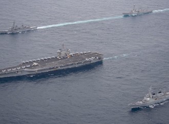 USS Ruzvelt uzun müddətli Yaxın Şərq missiyasından sonra geri qayıdır