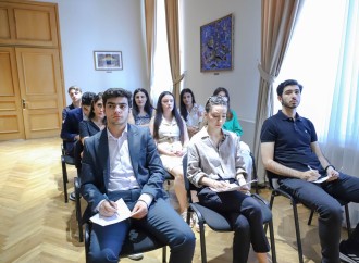 “Gənclər danışır!” natiqlik proqramının bağlanış mərasimi baş tutub