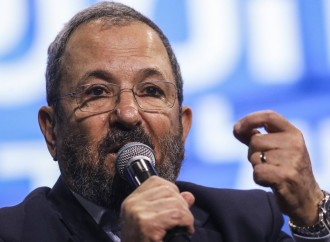 Barak Netanyahu gedənə kimi Knesseti mühasirəyə almağa çağırır