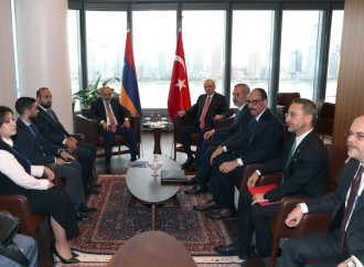 Ərdoğan Paşinyanı qəbul edib