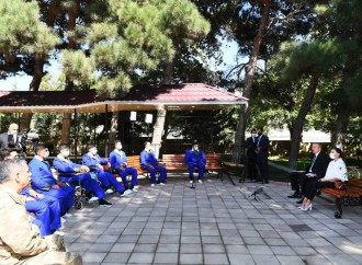 Zəfər xronikası. 30 sentyabr 2020-ci il: Prezident İlham Əliyev və Birinci xanım Mehriban Əliyeva yaralı hərbçilərlə görüşüblər