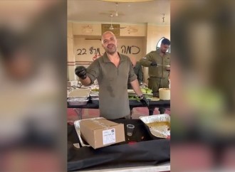 İsrail əsgərləri Rəfahda məsciddən mətbəx kimi istifadə edir