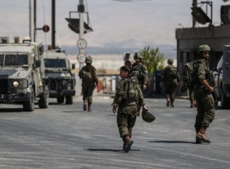 İordaniyalı yük maşını sürücüsü üç İsrail əsgərinə atəş açaraq öldürüb