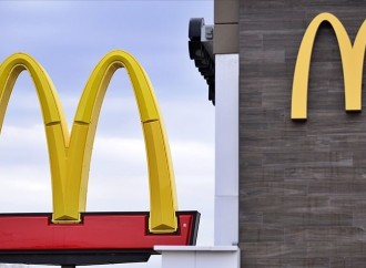 McDonald's-ın satışları son 4 ildən bəri ilk dəfə azalıb