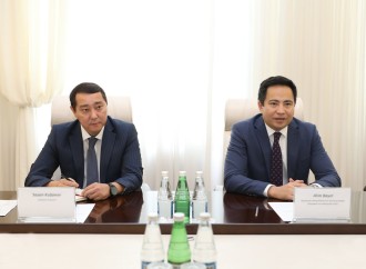 Səhiyyə Nazirliyində Qazaxıstanın ölkəmizdəki səfiri ilə görüş keçirilib