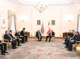 Əli Əsədov Tehranda Məsud Pezeşkianla görüşüb