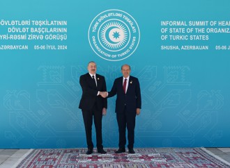 Prezident İlham Əliyev Şuşada TDT-nin Dövlət başçılarının qeyri-rəsmi Zirvə görüşündə iştirak edən dövlət və hökumət başçılarını qarşılayıb