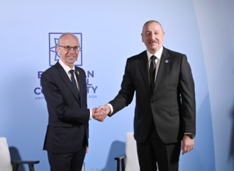 Prezident İlham Əliyev İsveçrə Konfederasiyasının Prezidenti Viola Amher ilə söhbət edib