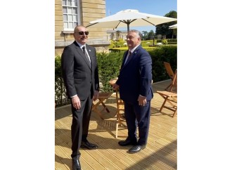 Prezident İlham Əliyev İsveçrə Konfederasiyasının Prezidenti Viola Amher ilə söhbət edib