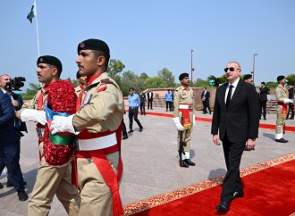 Prezident İlham Əliyev İslamabadda milli abidəni ziyarət edib