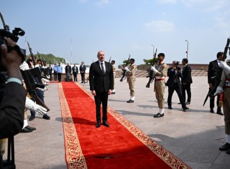 Prezident İlham Əliyev İslamabadda milli abidəni ziyarət edib