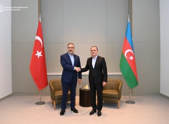 Azərbaycan və Türkiyə XİN rəhbərləri regional və beynəlxalq əməkdaşlığı müzakirə ediblər