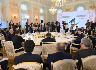 Əli Əsədov Minskdə Avrasiya Hökumətlərarası Şurasının iclasında iştirak edib