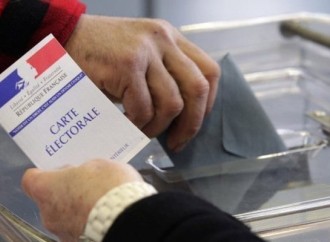 Fransada 180-dən çox namizəd parlament seçkilərinin ikinci turunda iştirakdan imtina edib