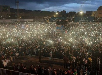 İranda prezidentliyə namizəd Mesud Pezeşkianın reytinqi 33%-ə qalxıb
