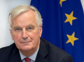 Makron yeni baş naziri təyin etdi