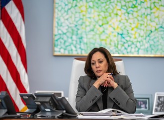 Kamala Harris Donald Trampla debatda iştirakdan imtina edib