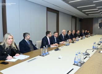 Ceyhun Bayramov Hulusi Akarla görüşüb