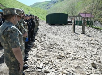 Zakir Həsənov və Hikmət Mirzəyev ordunun döyüş hazırlığını yoxlayıb