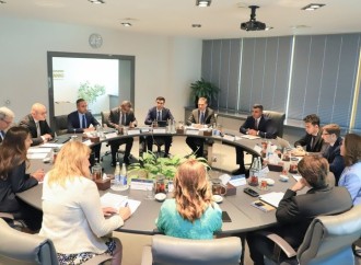 Mərkəzi Bank və IFC "yaşıl iqtisadiyyat"ın inkişafını müzakirə edib
