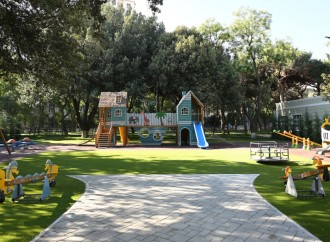 Prezident İlham Əliyev Bakıda əsaslı şəkildə yenidən qurulan Nərimanov parkının açılışında iştirak edib