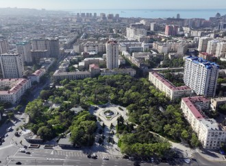 Prezident İlham Əliyev Bakıda əsaslı şəkildə yenidən qurulan Nərimanov parkının açılışında iştirak edib