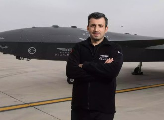 15 iyul xainlərə heç vaxt baş əyməyəcəyimizin göstəricisidir - Selçuk Bayraktar