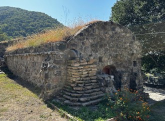 Erməni vandalizminə məruz qalmış Xudavəngdən FOTOREPORTAJ